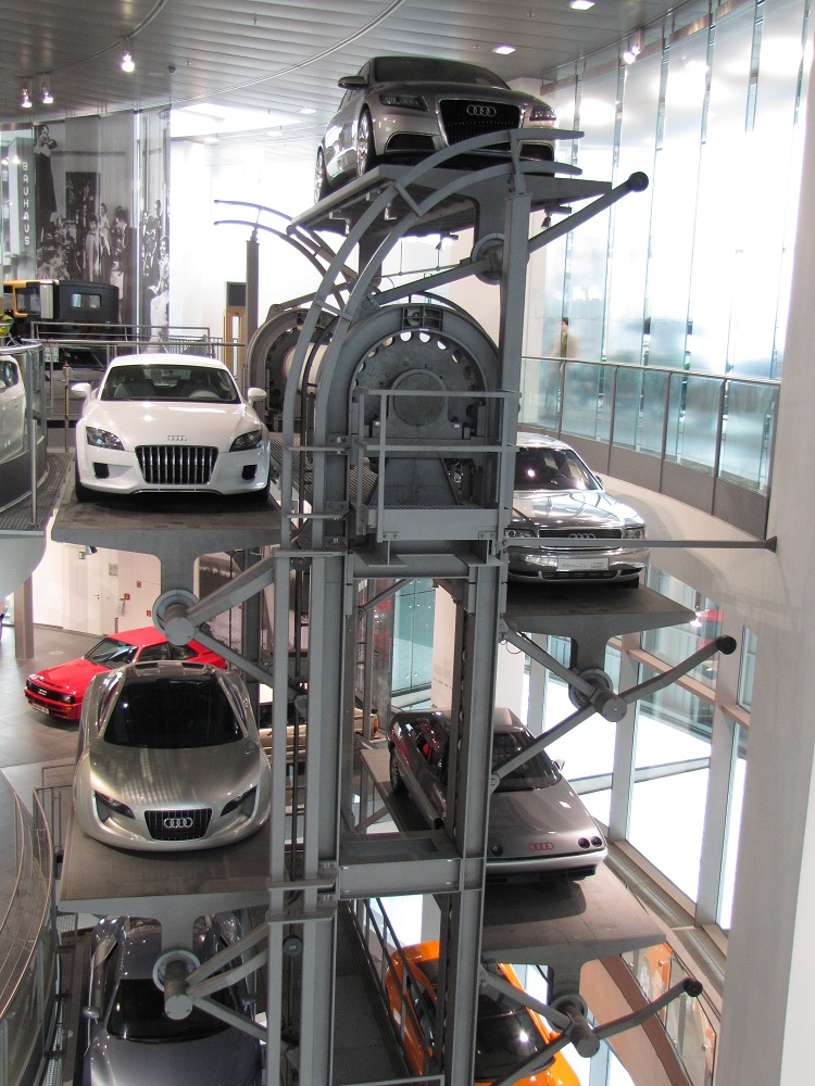 Der AUDI Auto-Paternoster