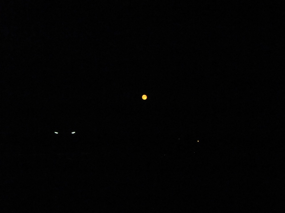 Soweit war der Mond eigentlich weg