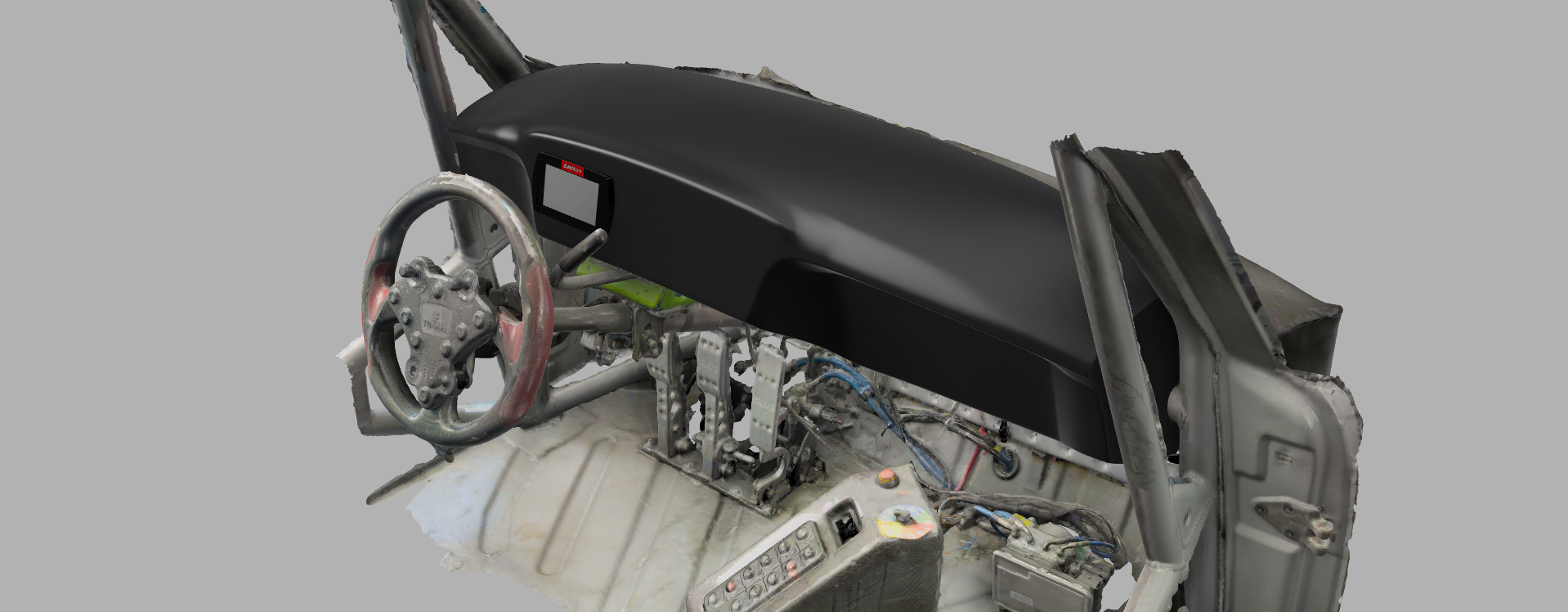 Einpassen des Amaturenbrettes in das Auto mit Überollkäfig